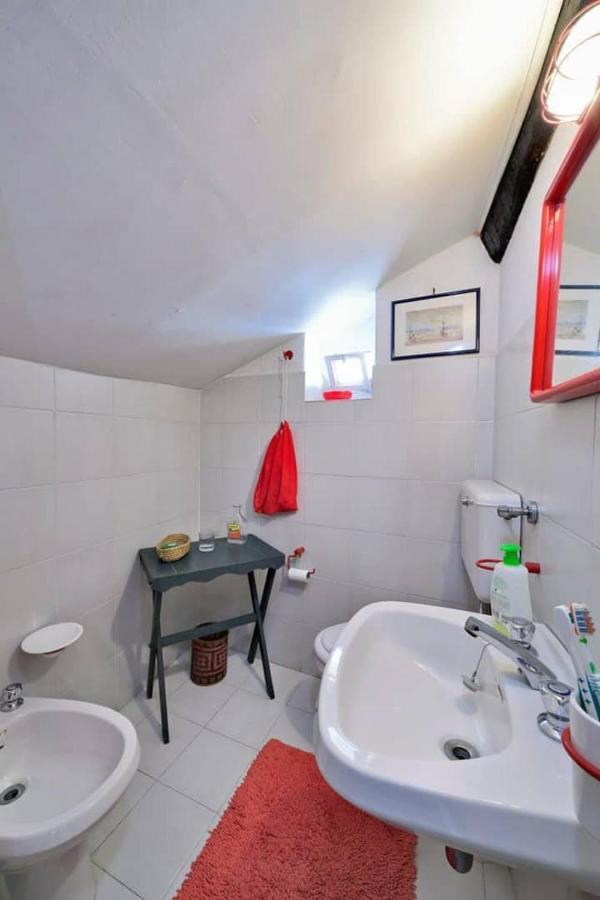 Mansarda A Finalborgo - Fascino E Tradizione Apartment Finale Ligure Ngoại thất bức ảnh