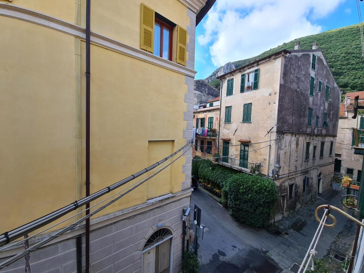 Mansarda A Finalborgo - Fascino E Tradizione Apartment Finale Ligure Ngoại thất bức ảnh