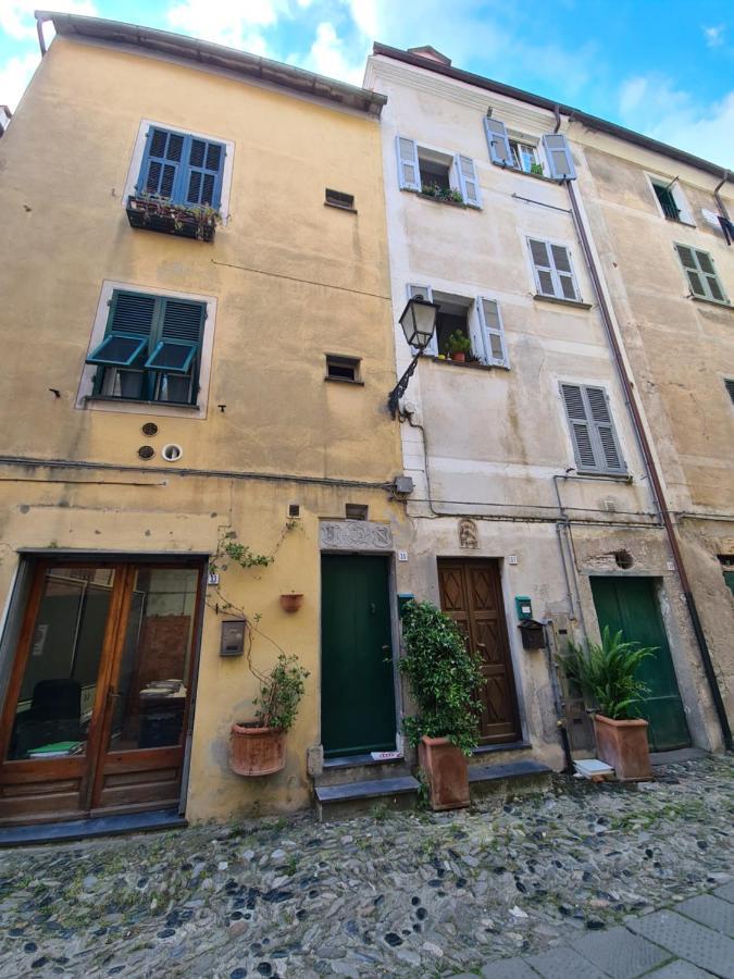 Mansarda A Finalborgo - Fascino E Tradizione Apartment Finale Ligure Ngoại thất bức ảnh